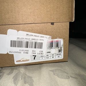 Womens ugg flip flops